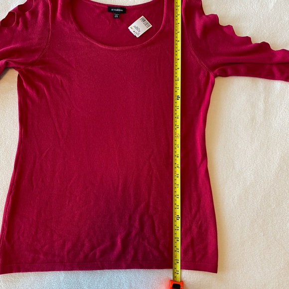 NWT Le Chateau Sweater with Cut-out Sleeves - Picture 8 of 8